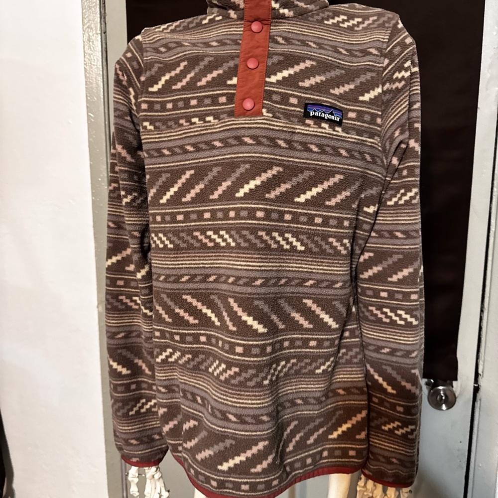 Rare Patagonia fleece Tribal button up pullover